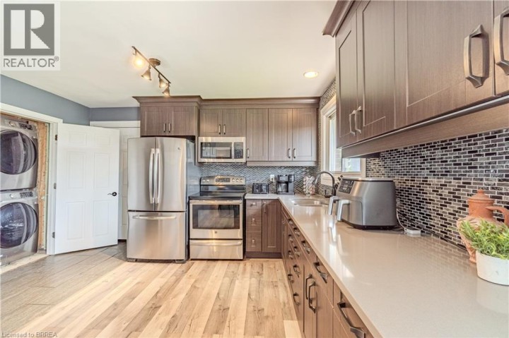 Photo 6 at 591 Governors Road E, Innerkip, Woodstock Photo 6 at 591 Governors Road E, Innerkip, Woodstock