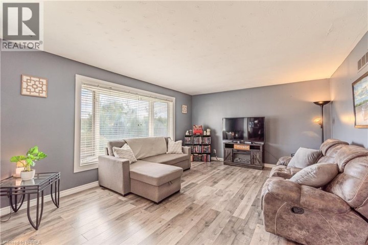 Photo 9 at 591 Governors Road E, Innerkip, Woodstock Photo 9 at 591 Governors Road E, Innerkip, Woodstock