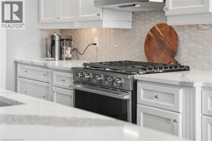 Photo 13 at 20 Zavarella Court, Innerkip, Woodstock Photo 13 at 20 Zavarella Court, Innerkip, Woodstock