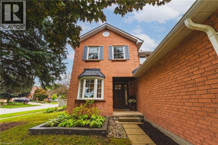 Photo 4 at 35 Cowan Boulevard, Cambridge Photo 4 at 35 Cowan Boulevard, Cambridge