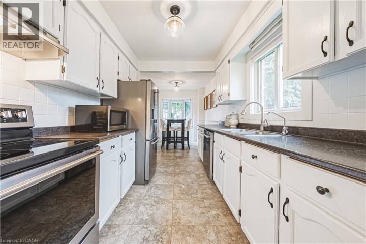 Photo 12 at 35 Cowan Boulevard, Cambridge Photo 12 at 35 Cowan Boulevard, Cambridge