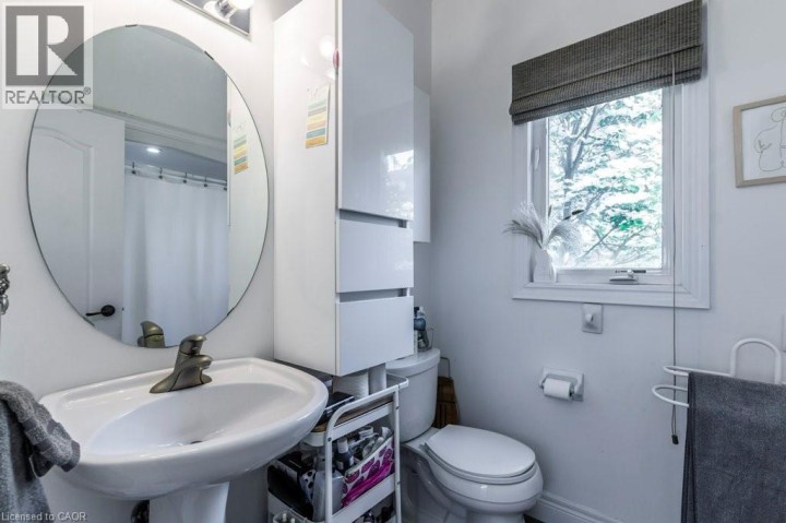 Photo 9 at 747 Garden Court Crescent, Woodstock Photo 9 at 747 Garden Court Crescent, Woodstock