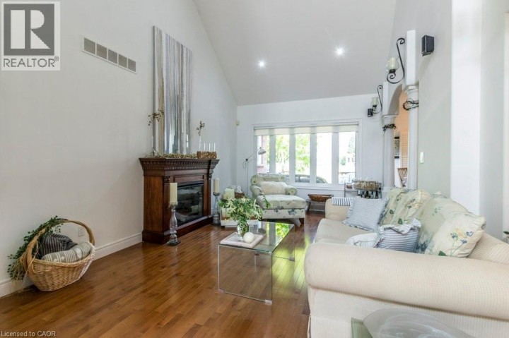 Photo 18 at 747 Garden Court Crescent, Woodstock Photo 18 at 747 Garden Court Crescent, Woodstock