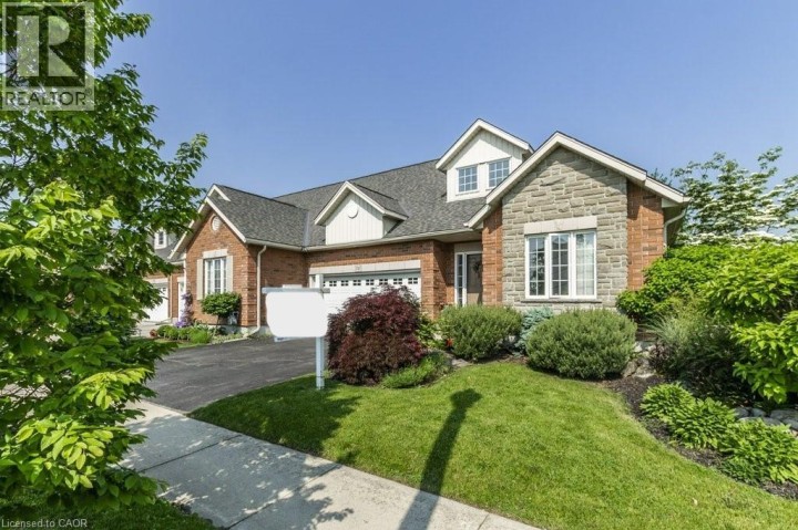 Photo 3 at 747 Garden Court Crescent, Woodstock Photo 3 at 747 Garden Court Crescent, Woodstock