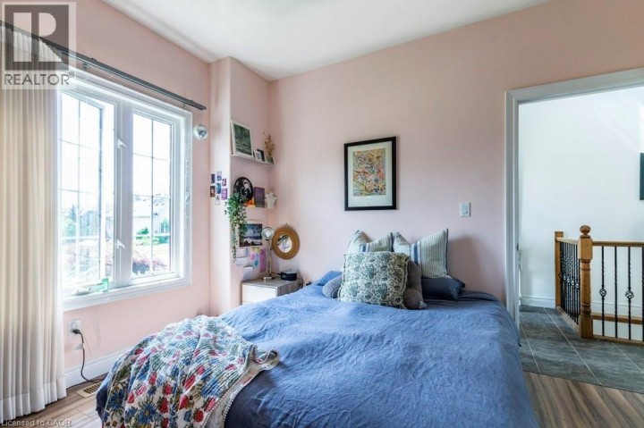 Photo 8 at 747 Garden Court Crescent, Woodstock Photo 8 at 747 Garden Court Crescent, Woodstock