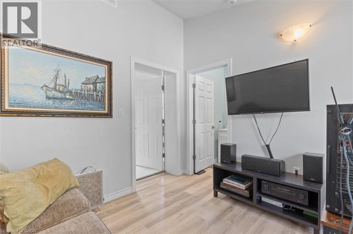 Photo 10 at 456 Waterloo Street S, Cambridge Photo 10 at 456 Waterloo Street S, Cambridge