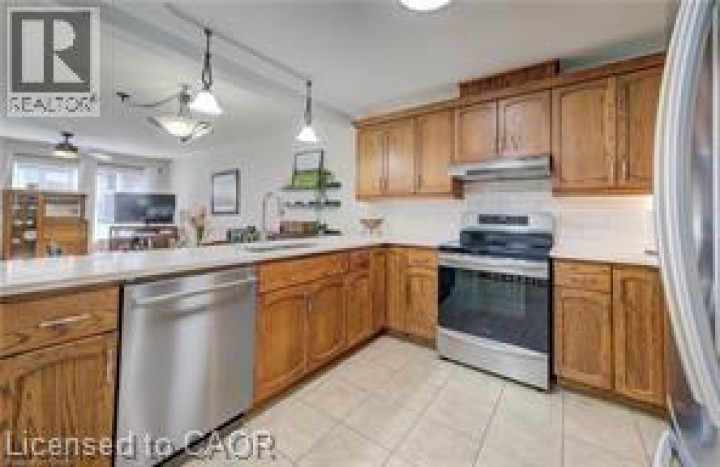 Photo 15 at 35 GREEN GATE Boulevard 28, Cambridge Photo 15 at 35 GREEN GATE Boulevard 28, Cambridge