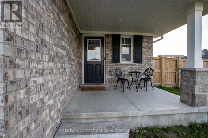 Photo 3 at 16 Arnold Street, Tillsonburg Photo 3 at 16 Arnold Street, Tillsonburg