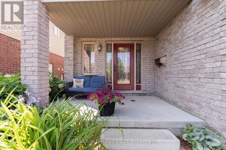 Photo 2 at 9 Langrell Avenue, Tillsonburg Photo 2 at 9 Langrell Avenue, Tillsonburg