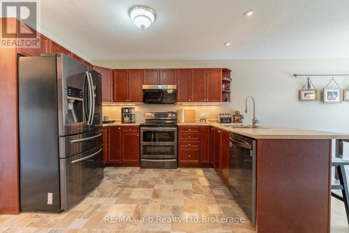 Photo 6 at 9 Langrell Avenue, Tillsonburg Photo 6 at 9 Langrell Avenue, Tillsonburg