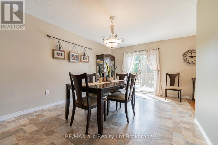 Photo 8 at 9 Langrell Avenue, Tillsonburg Photo 8 at 9 Langrell Avenue, Tillsonburg