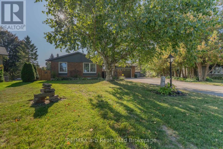 Photo 1 at 6 Camdon Court, Tillsonburg Photo 1 at 6 Camdon Court, Tillsonburg