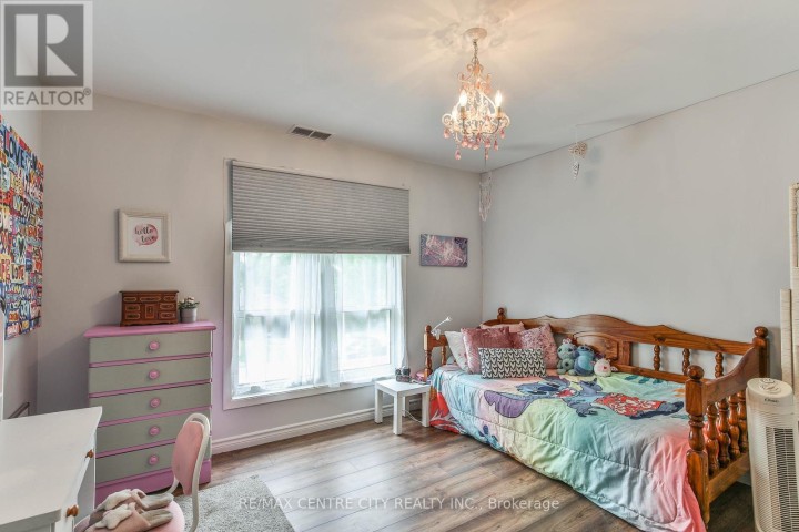 Photo 27 at 13 Potters Road N, Tillsonburg Photo 27 at 13 Potters Road N, Tillsonburg