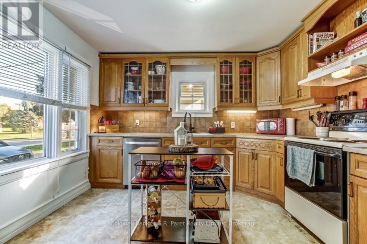 Photo 3 at 87 Vienna Road, Tillsonburg Photo 3 at 87 Vienna Road, Tillsonburg