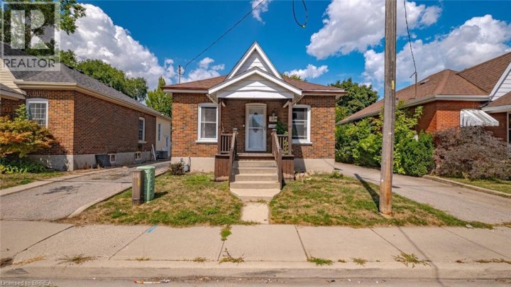 Photo 1 at 35 Salisbury Avenue, Brantford Photo 1 at 35 Salisbury Avenue, Brantford