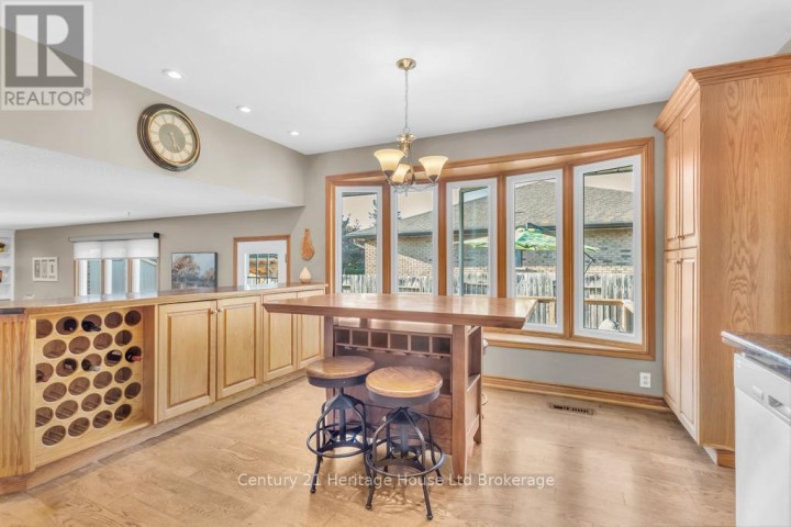 Photo 12 at 4 Demeyere Avenue, Tillsonburg Photo 12 at 4 Demeyere Avenue, Tillsonburg