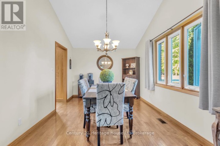 Photo 4 at 4 Demeyere Avenue, Tillsonburg Photo 4 at 4 Demeyere Avenue, Tillsonburg