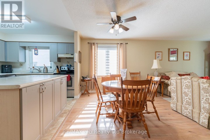 Photo 10 at 19 Brasher Drive, Tillsonburg Photo 10 at 19 Brasher Drive, Tillsonburg