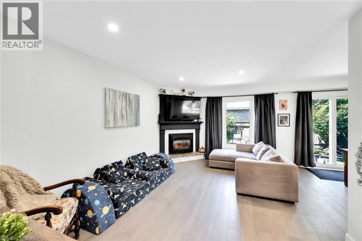 Photo 13 at 69 Garden Crescent, Innerkip, Woodstock Photo 13 at 69 Garden Crescent, Innerkip, Woodstock