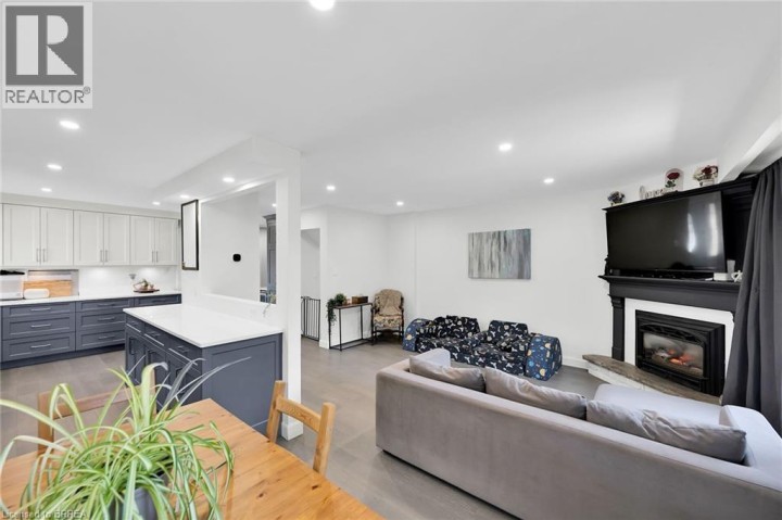 Photo 14 at 69 Garden Crescent, Innerkip, Woodstock Photo 14 at 69 Garden Crescent, Innerkip, Woodstock