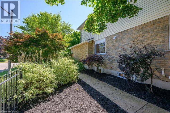 Photo 34 at 69 Garden Crescent, Innerkip, Woodstock Photo 34 at 69 Garden Crescent, Innerkip, Woodstock