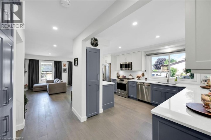 Photo 4 at 69 Garden Crescent, Innerkip, Woodstock Photo 4 at 69 Garden Crescent, Innerkip, Woodstock