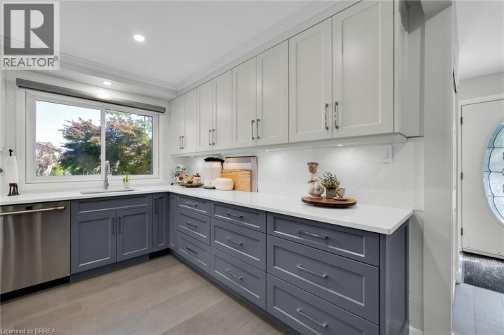 Photo 5 at 69 Garden Crescent, Innerkip, Woodstock Photo 5 at 69 Garden Crescent, Innerkip, Woodstock