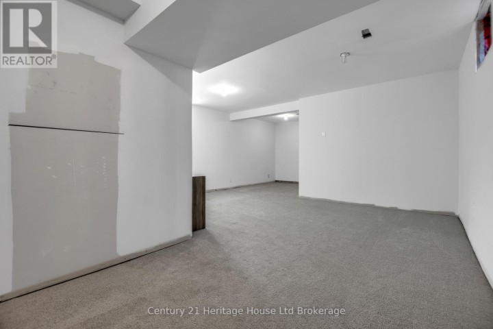 Photo 25 at 6 Sandy Court, Tillsonburg Photo 25 at 6 Sandy Court, Tillsonburg