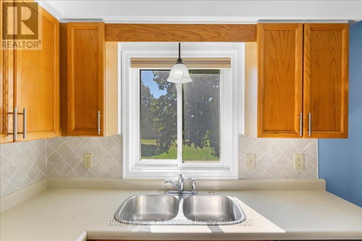 Photo 10 at 25 - 380 Quarter Town Line, Tillsonburg Photo 10 at 25 - 380 Quarter Town Line, Tillsonburg