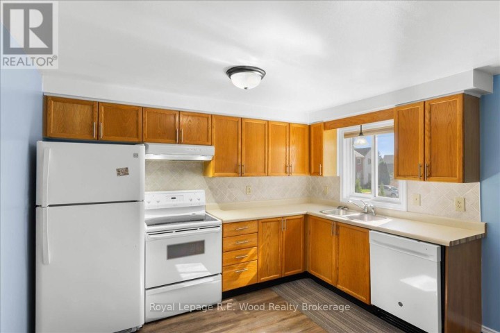 Photo 8 at 25 - 380 Quarter Town Line, Tillsonburg Photo 8 at 25 - 380 Quarter Town Line, Tillsonburg