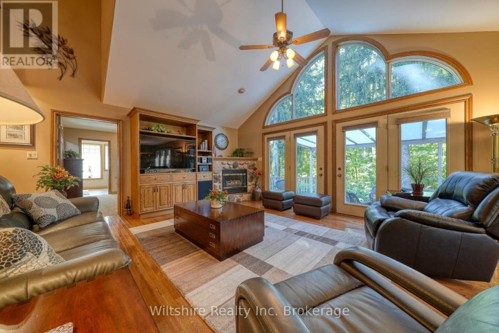 Photo 12 at 5 Whispering Pine Lane, Tillsonburg Photo 12 at 5 Whispering Pine Lane, Tillsonburg