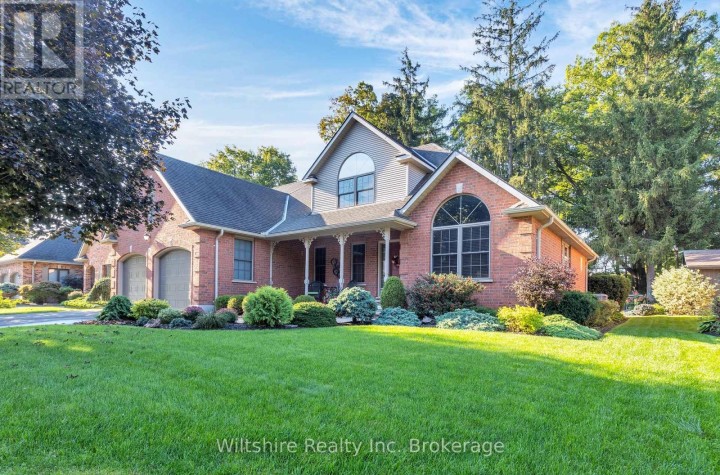 Photo 2 at 5 Whispering Pine Lane, Tillsonburg Photo 2 at 5 Whispering Pine Lane, Tillsonburg