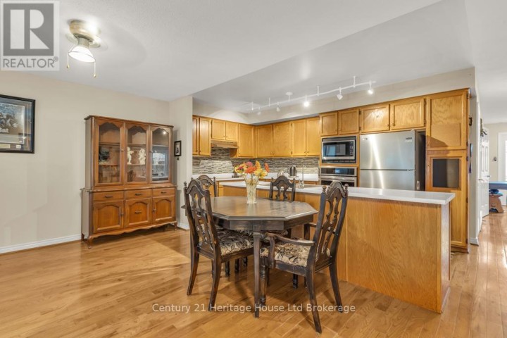 Photo 3 at 26 Seres Drive, Tillsonburg Photo 3 at 26 Seres Drive, Tillsonburg