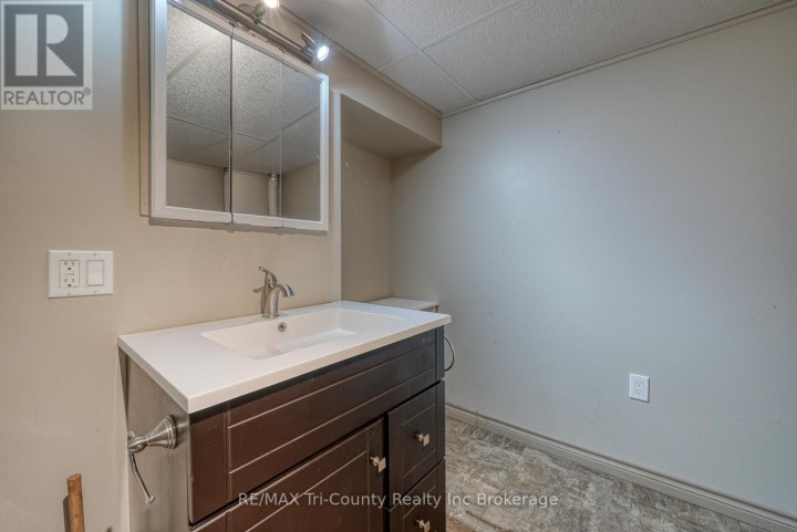 Photo 29 at 7 - 15 Devonshire Avenue, Tillsonburg Photo 29 at 7 - 15 Devonshire Avenue, Tillsonburg