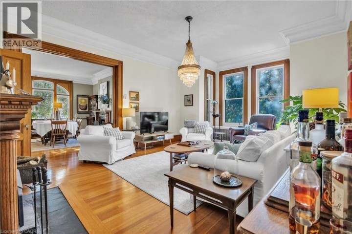 Photo 17 at 105 Vansittart Avenue, Woodstock Photo 17 at 105 Vansittart Avenue, Woodstock