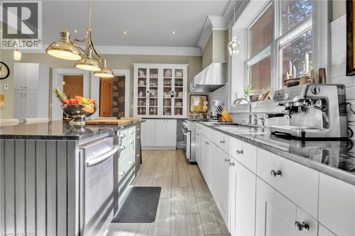 Photo 15 at 105 Vansittart Avenue, Woodstock Photo 15 at 105 Vansittart Avenue, Woodstock