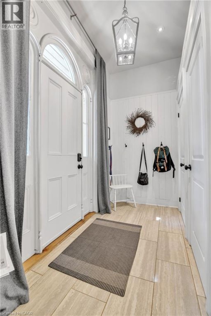 Photo 12 at 105 Vansittart Avenue, Woodstock Photo 12 at 105 Vansittart Avenue, Woodstock