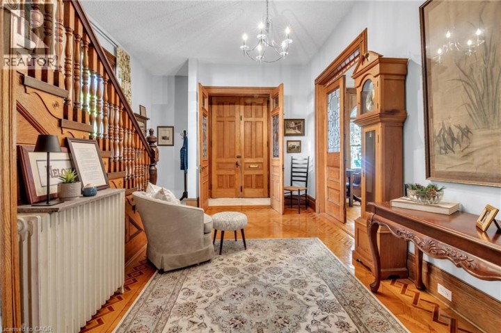 Photo 22 at 105 Vansittart Avenue, Woodstock Photo 22 at 105 Vansittart Avenue, Woodstock