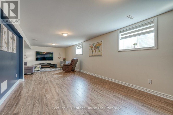 Photo 35 at 37 Harvest Avenue, Tillsonburg Photo 35 at 37 Harvest Avenue, Tillsonburg