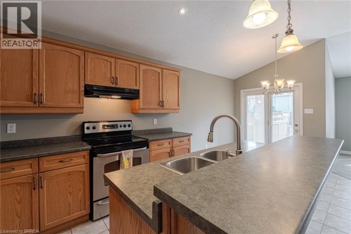 Photo 15 at 26 Macdonald Crescent, Brantford Photo 15 at 26 Macdonald Crescent, Brantford
