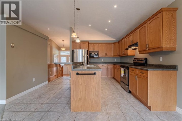 Photo 13 at 26 Macdonald Crescent, Brantford Photo 13 at 26 Macdonald Crescent, Brantford