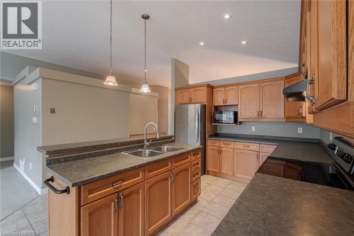 Photo 14 at 26 Macdonald Crescent, Brantford Photo 14 at 26 Macdonald Crescent, Brantford