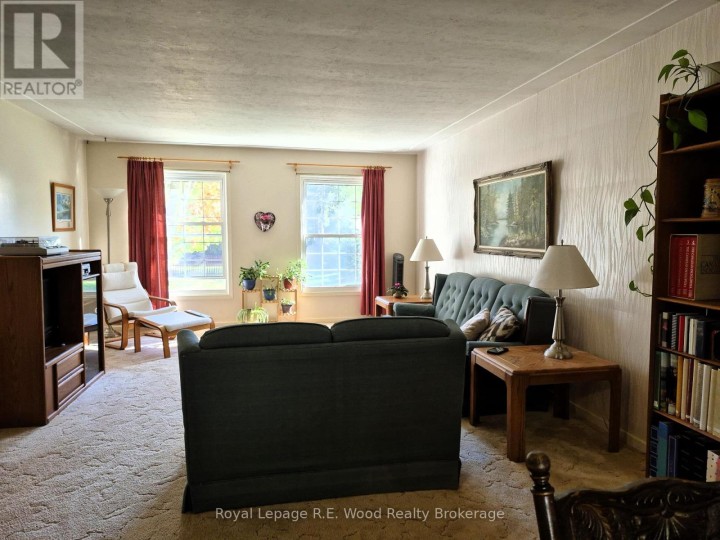 Photo 12 at 15 Trottier Drive, Tillsonburg Photo 12 at 15 Trottier Drive, Tillsonburg