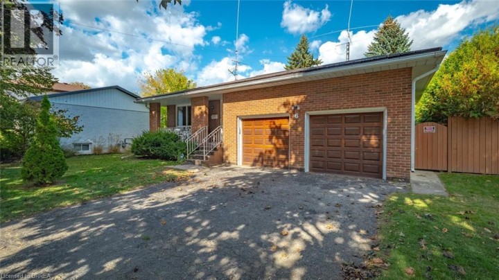 Photo 6 at 6 Ventnor Court, Brantford Photo 6 at 6 Ventnor Court, Brantford