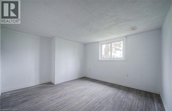 Photo 32 at 2300 Fountain Street N, Cambridge Photo 32 at 2300 Fountain Street N, Cambridge