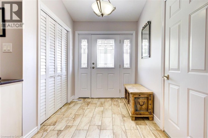 Photo 8 at 10 Glen Abbey Court, Woodstock Photo 8 at 10 Glen Abbey Court, Woodstock