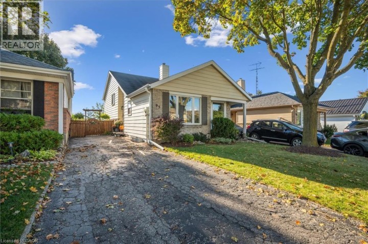 Photo 3 at 95 Macatee Place, Cambridge Photo 3 at 95 Macatee Place, Cambridge