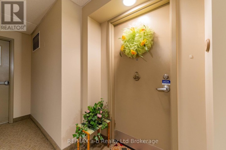 Photo 2 at 101 - 80 Bridge Street E, Tillsonburg Photo 2 at 101 - 80 Bridge Street E, Tillsonburg