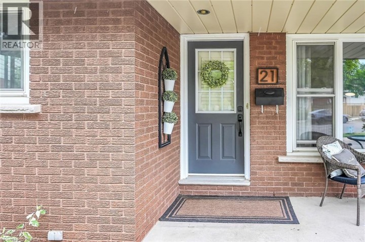 Photo 4 at 21 Burdock Boulevard, Brantford Photo 4 at 21 Burdock Boulevard, Brantford