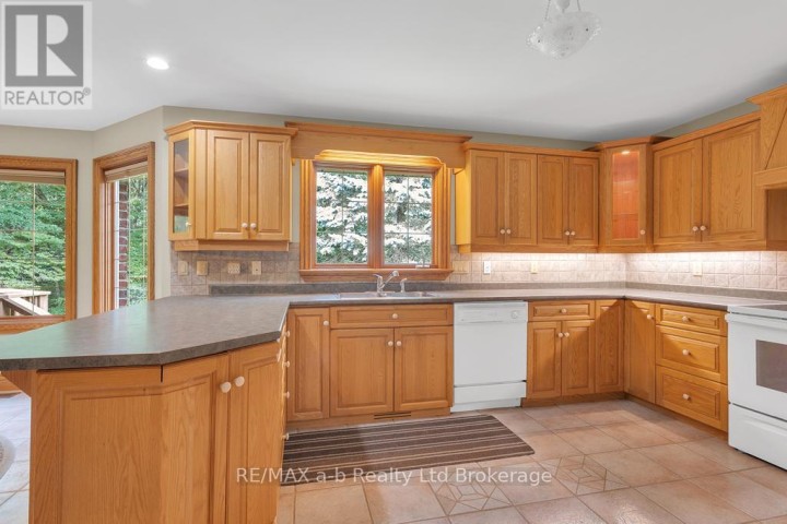 Photo 12 at 21 Windemere Avenue, Tillsonburg Photo 12 at 21 Windemere Avenue, Tillsonburg